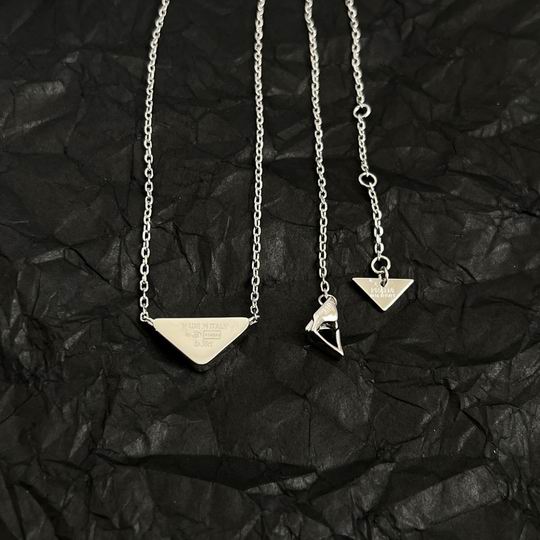 Prada necklace 10lyh36 (5)