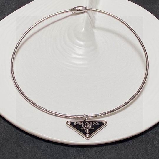 Prada necklace 11lyh38 (1)