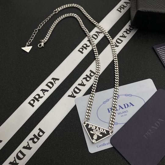 Prada necklace 11lyh39 (2)