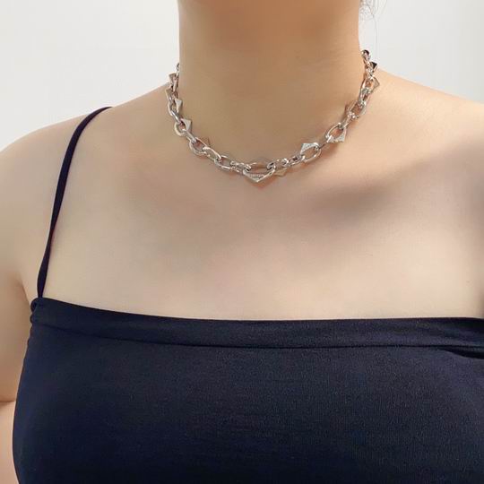 Prada necklace 11lyh40 (5)