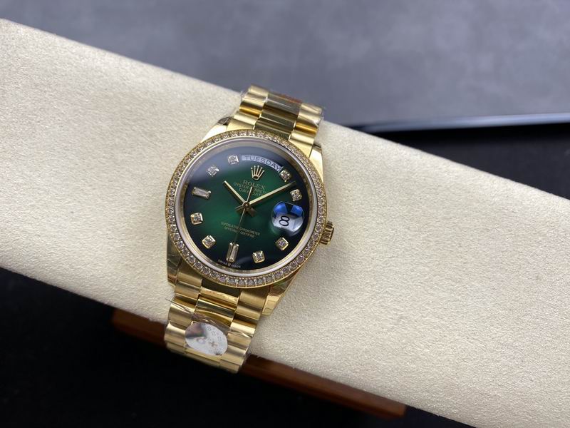 Rolex 36mm 02-Day Date (165)