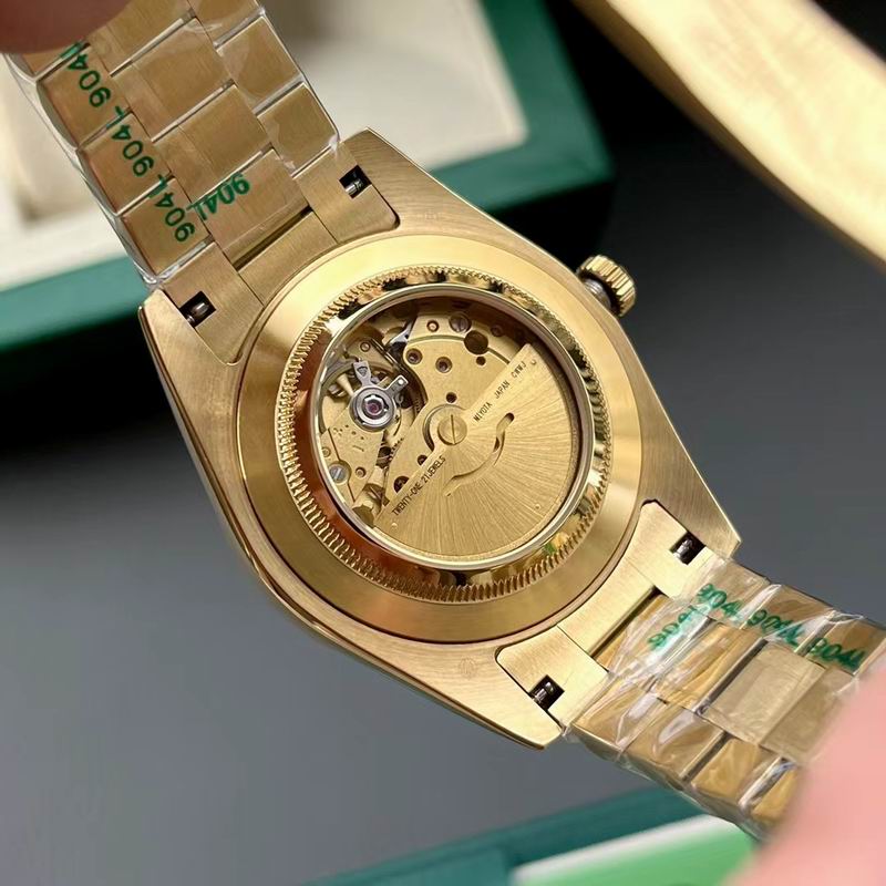 Rolex 41mm 147-Day Date (1)