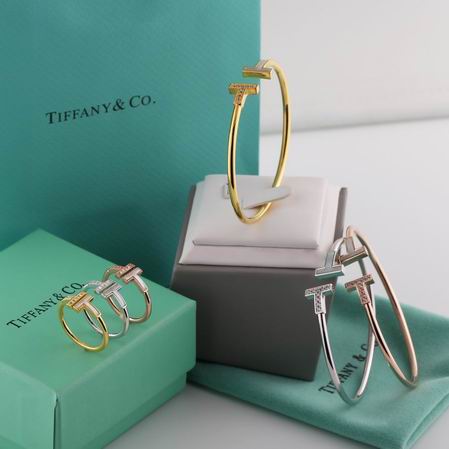 Tiffany suits 11lyh19 (4)