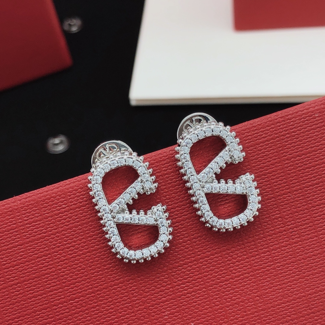 Valentino earring 11lyh38 (1)