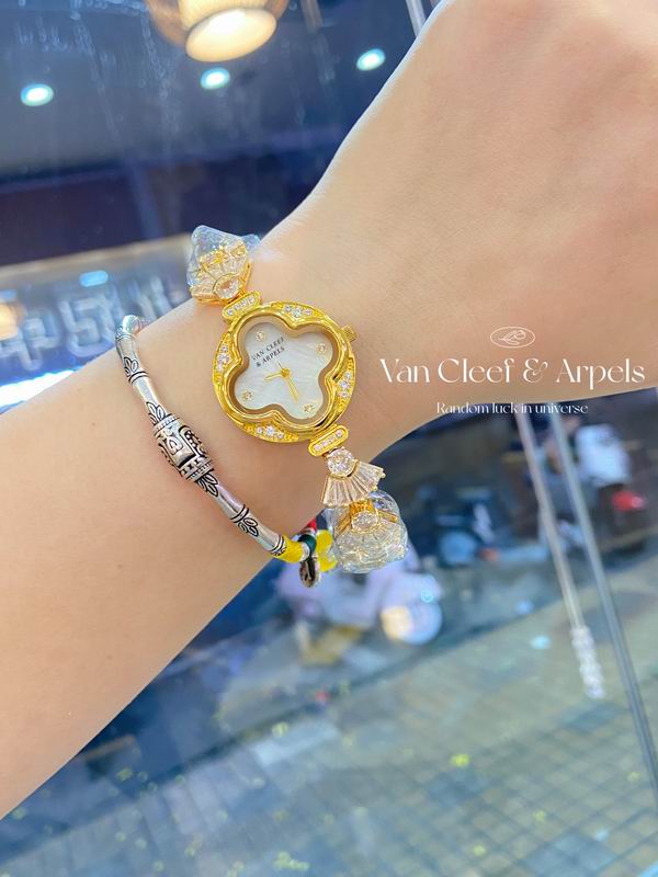 Van Cleef Arpels watch 62 (3)