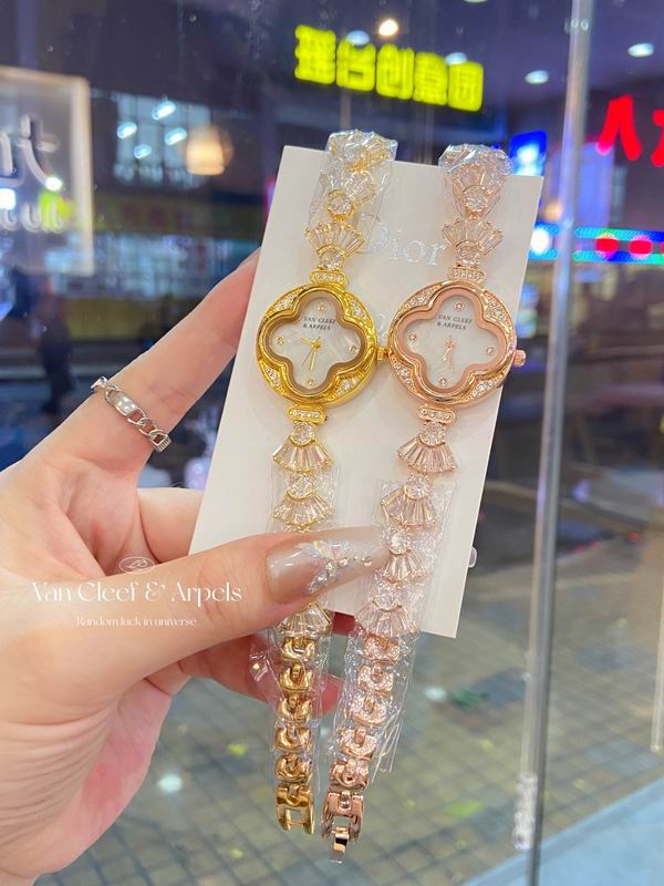 Van Cleef Arpels watch 62 (5)