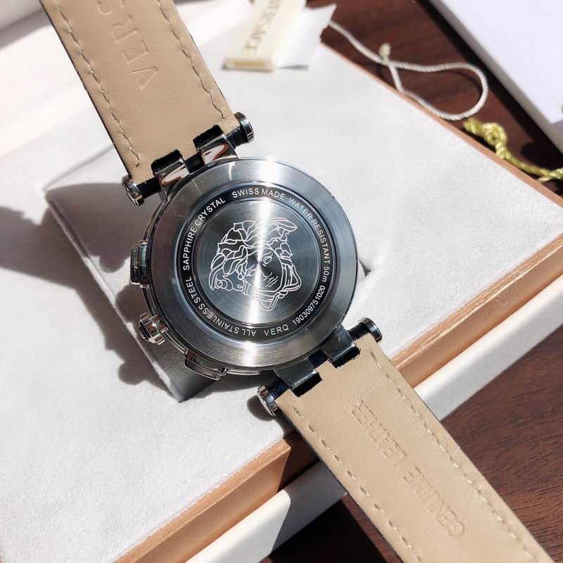 Versace 42mm 34 (2)