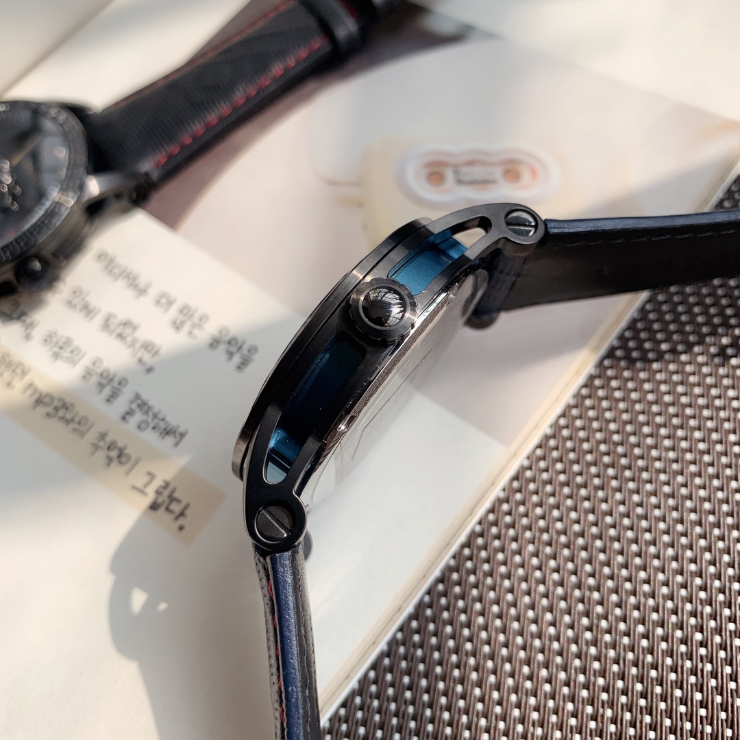 Versace 43mm 14 (10)