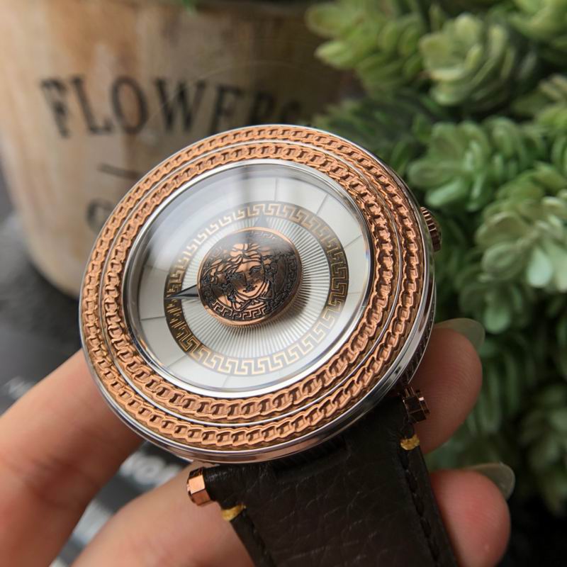 Versace 44mm 28 (5)