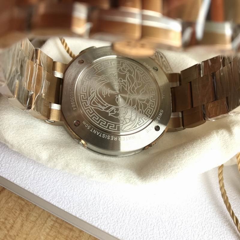 Versace 44mm 33 (1)