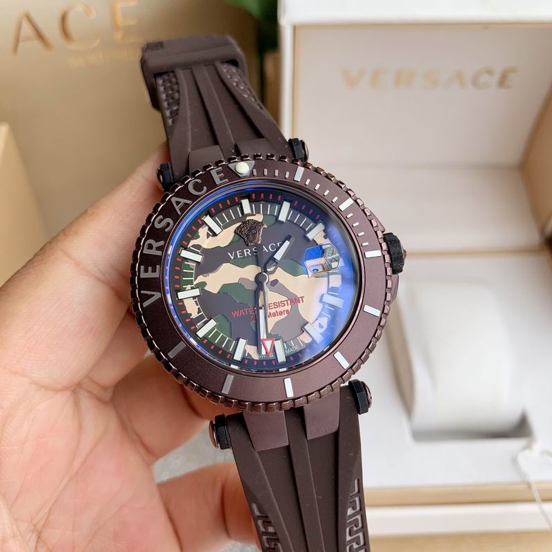 Versace 46mm 19 (7)