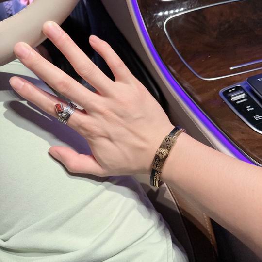 Versace bracelet 11lyh126 (5)