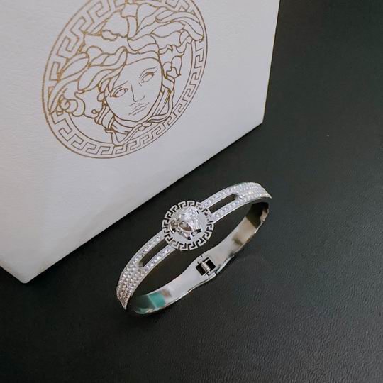 Versace bracelet 11lyh143 (3)