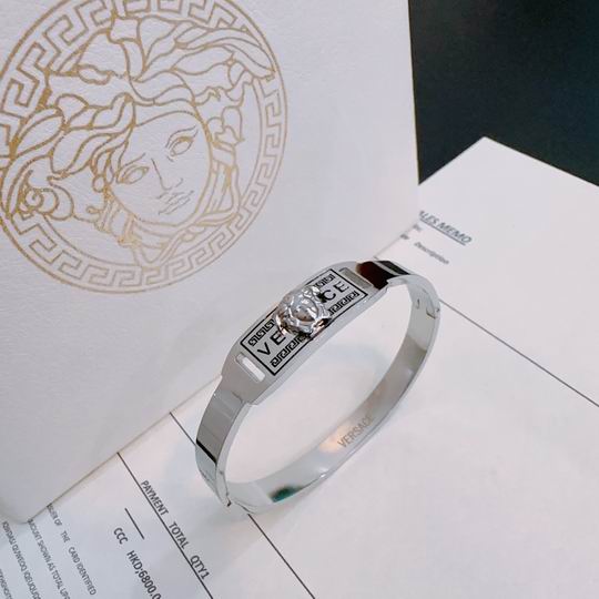 Versace bracelet 11lyh144 (4)