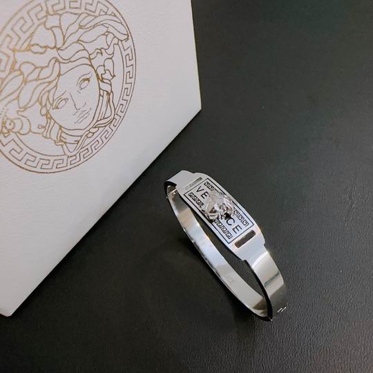 Versace bracelet 11lyh144 (6)