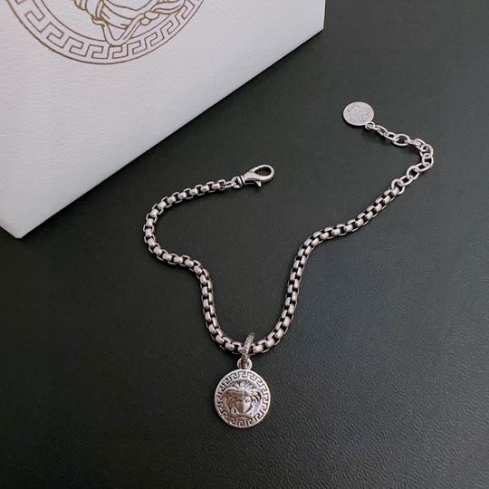 Versace bracelet 11lyh157 (4)