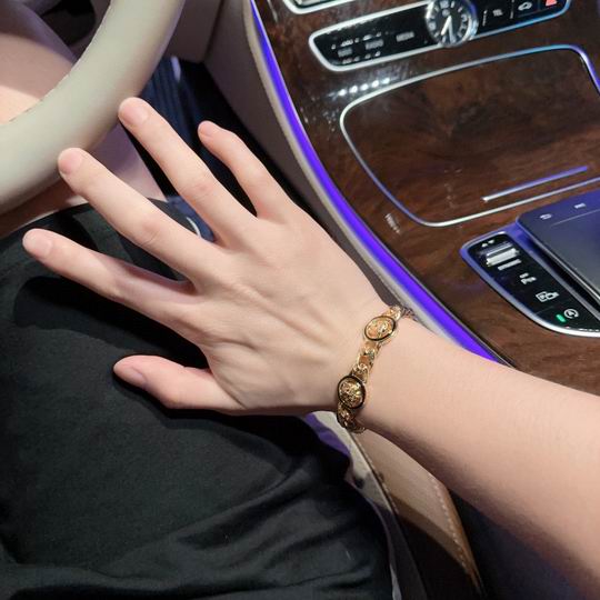 Versace bracelet 11lyh161 (4)
