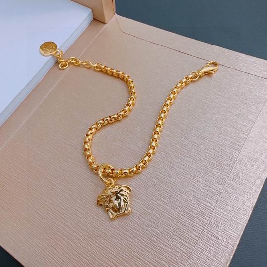 Versace bracelet 11lyh177 (6)