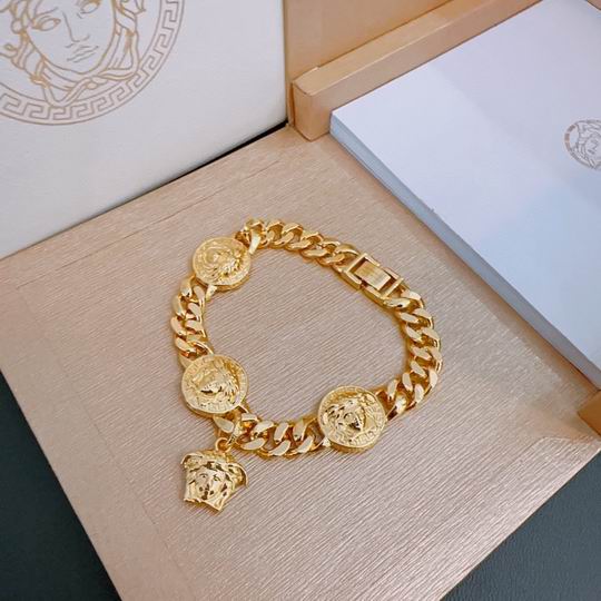 Versace bracelet 11lyh179 (1)