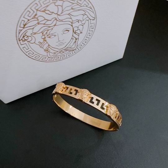Versace bracelet 11lyh200 (3)