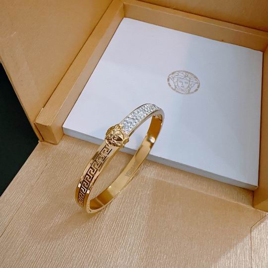 Versace bracelet 11lyh208 (5)