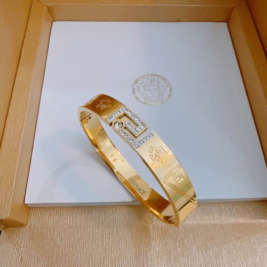 Versace bracelet 11lyh209 (3)