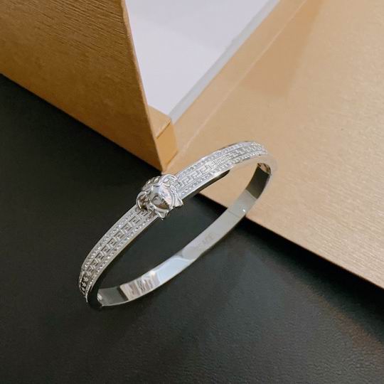 Versace bracelet 11lyh210 (3)