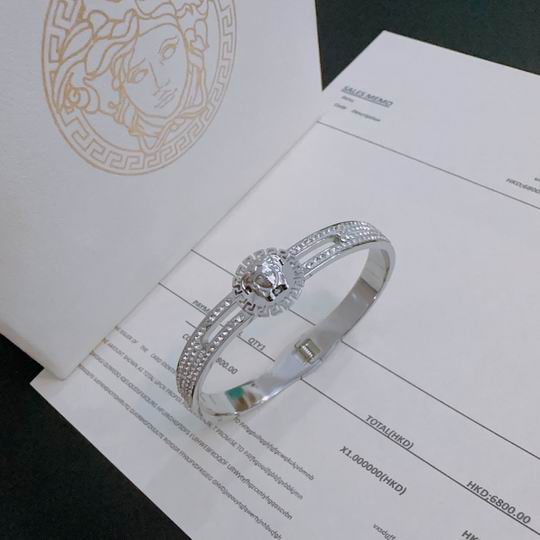 Versace bracelet 11lyh215 (2)
