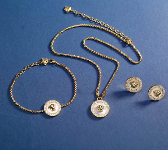 Versace suits 11lyh12 (1)