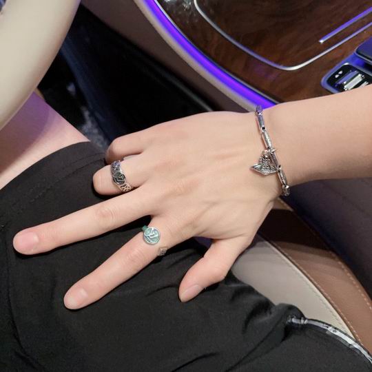 Vivienne Westwood bracelet 11lyh06 (5)