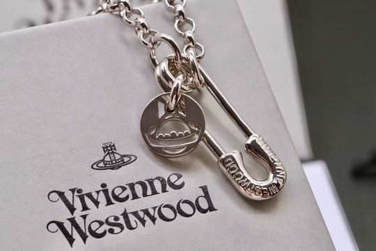 Vivienne Westwood necklace 11lyh05 (3)