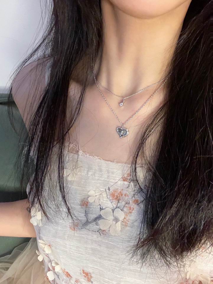 Vivienne Westwood necklace 11lyh08 (5)