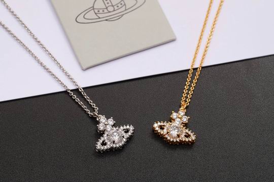 Vivienne Westwood necklace 11lyh11 (1)