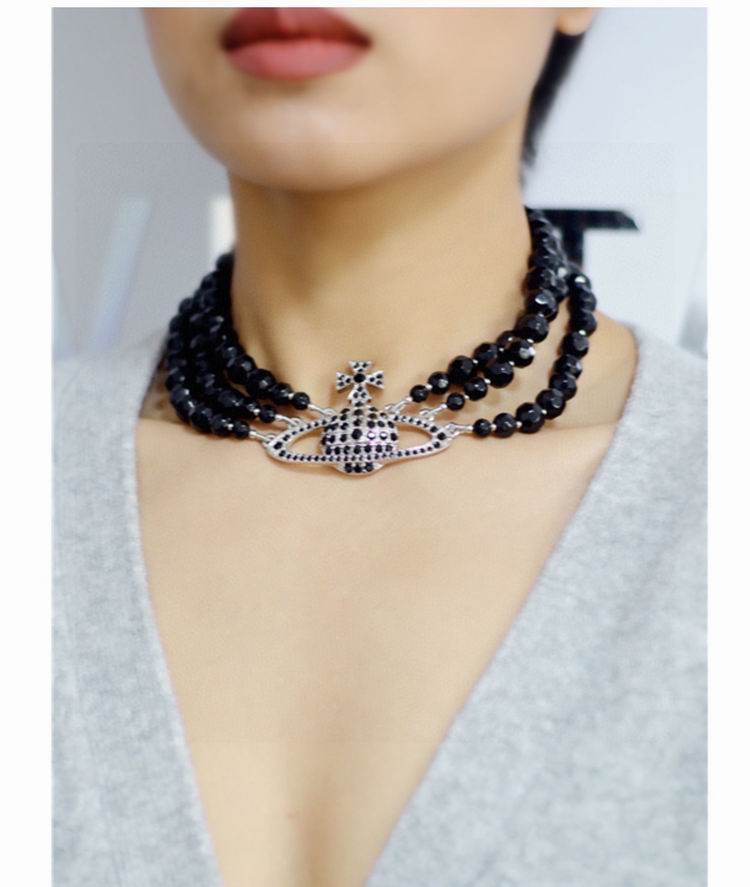 Vivienne Westwood necklace 11lyh20 (1)