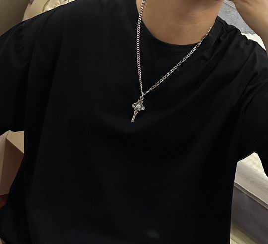 Vivienne Westwood necklace 11lyh29 (5)