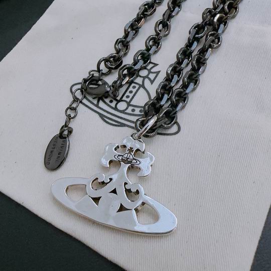 Vivienne Westwood necklace 11lyh30 (2)