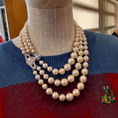 Vivienne Westwood necklace 11lyh40 (3)