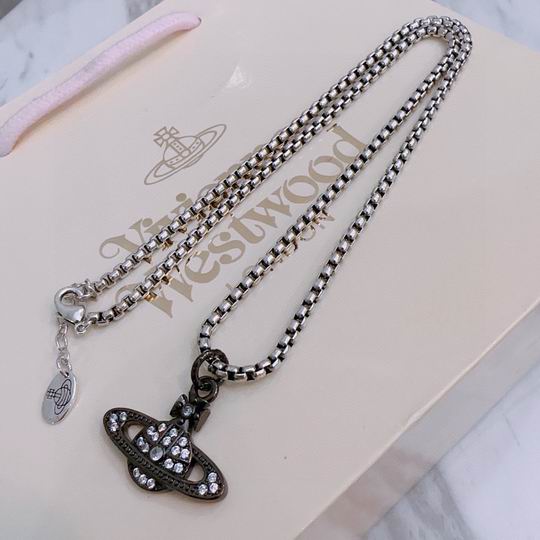 Vivienne Westwood necklace 11lyh65 (2)