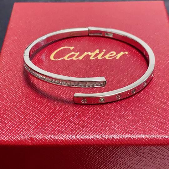 Cartier bracelet 12lyh219 (1)