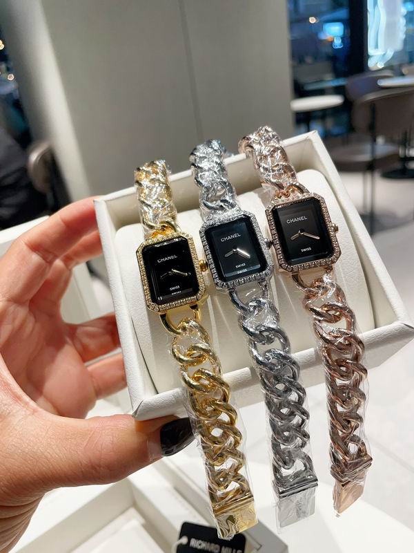 Chanel 21X26mm 35 (4)