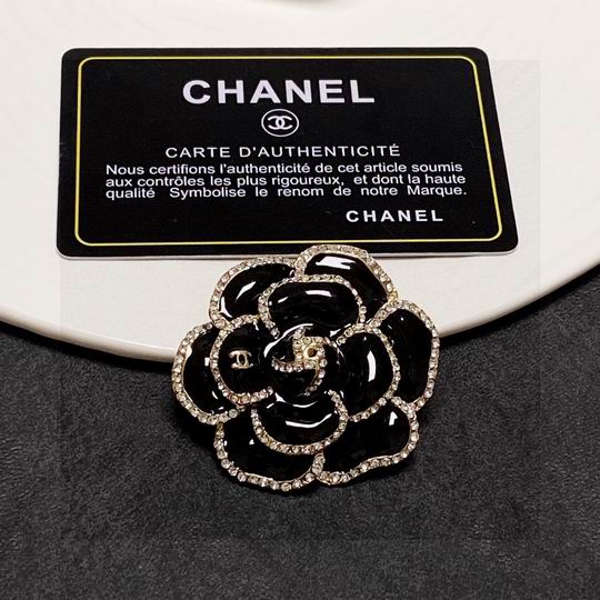 Chanel Brooch 12lyh02 (3)
