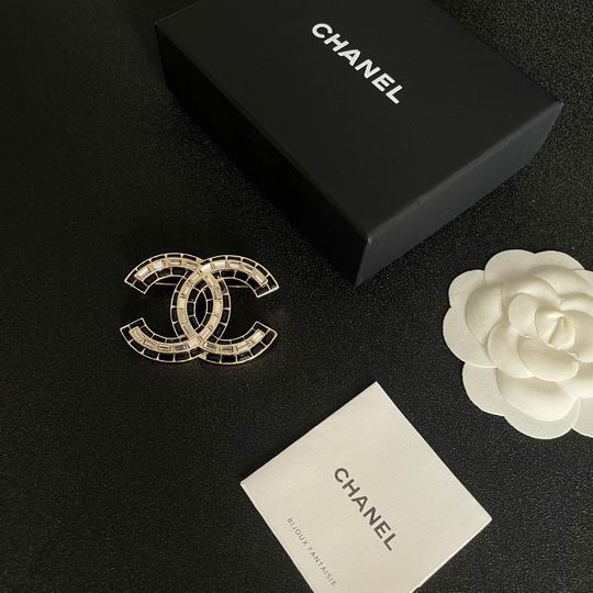 Chanel Brooch 12lyh05 (1)