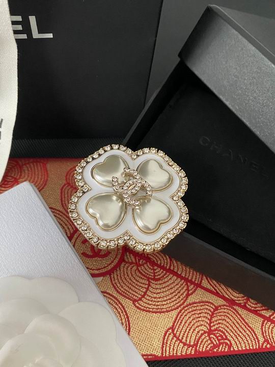 Chanel Brooch 12lyh11 (3)