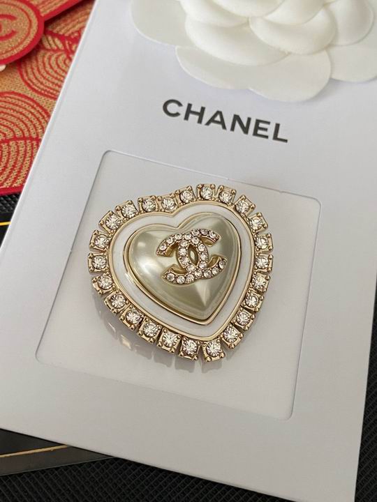 Chanel Brooch 12lyh12 (1)