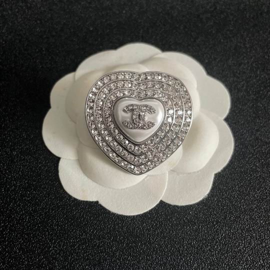 Chanel Brooch 12lyh16 (4)