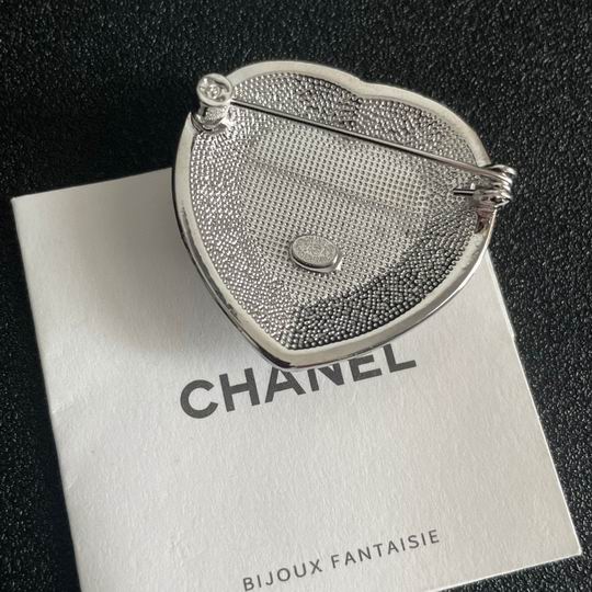 Chanel Brooch 12lyh16 (5)