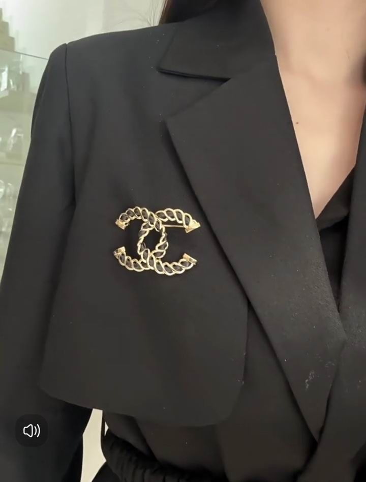 Chanel Brooch 12lyh18 (5)