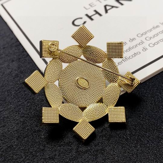 Chanel Brooch 12lyh19 (2)