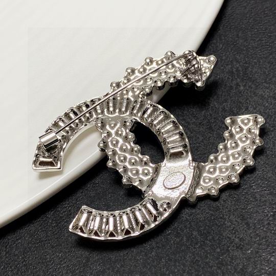 Chanel Brooch 12lyh20 (3)