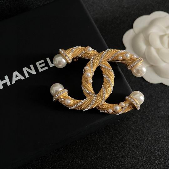 Chanel Brooch 12lyh24 (5)